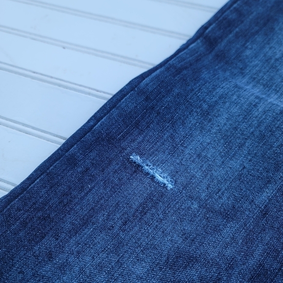 EMCEE Premium Denim Mens Blue Distressed Jeans Size 34 x 32 - Picture 2 of 9